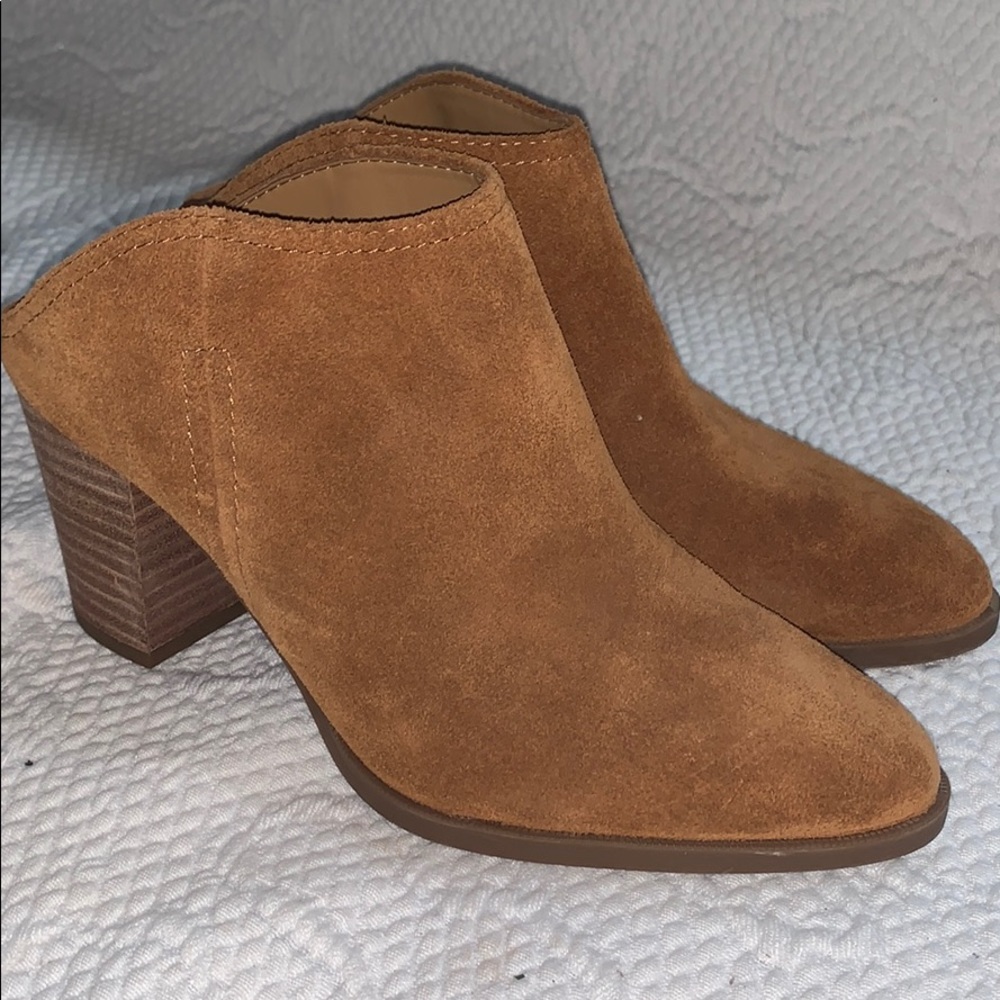 Franco Sarto Sz 7.5 brown suede slip on boot/Mule